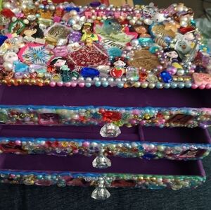 BLACK FRIDAY, Disney Princesses Colorful Beaded Jewelry Organizer